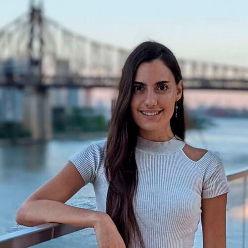 This research is part of Constantina Theofanopoulou's doctoral thesis carried out under the co-supervision of Cedric Boeckx, Icrea researcher at the Institute of Complex Systems at the UB (UBICS) and Erich D. Jarvis, professor at Rockefeller University. This research is part of Constantina Theofanopoulou's doctoral thesis carried out under the co-supervision of Cedric Boeckx, Icrea researcher at the Institute of Complex Systems at the UB (UBICS) and Erich D. Jarvis, professor at Rockefeller University.