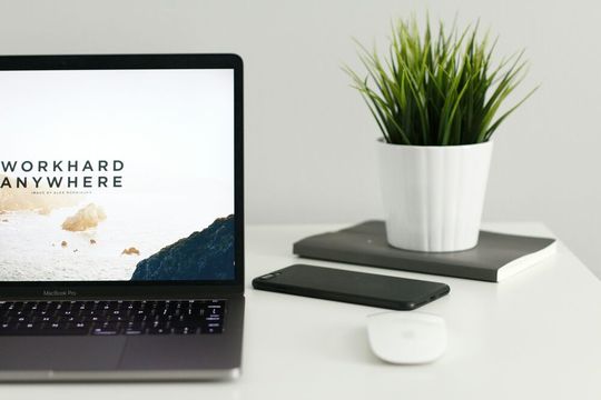 Seit dem 30. April 2026 nimmt die ICANN Bewerbungen für neue generische Top-Level-Domains (gTLDs) entgegen. Das Bewerbungsfenster schließt am 12. August 2026. Das klingt wie eine Routineankündigung – ist aber für Markeninhaber ein einmaliges Ereignis. (Bild:  frei lizenziert / Unsplash)
