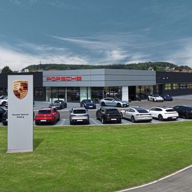 Mit der Eröffnung des neuen Porsche-Zentrums ist die Sportwagenmarke nun auch in Amberg vertreten. (Bild: Auto-Scholz)