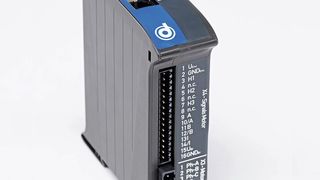 Der neue externe Regler BGE 5510 dPro steuert Antriebe aus dem Dunkermotoren-Portfolio bis 250 W Dauerleistung an. (Sebastian Klingk PHOTOGRAPHY)