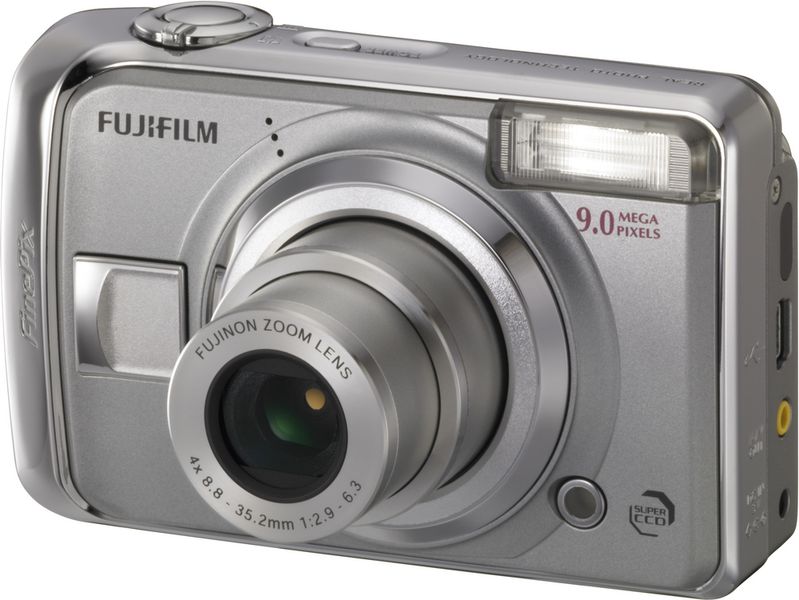 Bei der A900 kann jetzt neben dem Fuji-üblichen xD-Format auch eine SD-Karte eingesetzt werden. (Archiv: Vogel Business Media)
