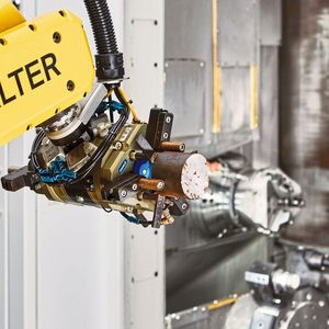 Das Handling übernehmen zwei Schunk-JGZ-Universalgreifer – robuste Zentrischgreifer mit einer widerstandsfähigen T-Nuten-Gleitführung.(Bild:  Schunk)