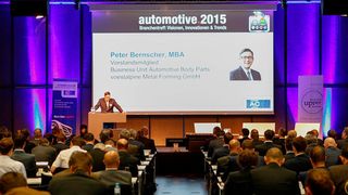 Mehr als 250 Besucher und Experten aus der Zulieferbranche kamen im Oktober zur Automotive 2015 in die Voestalpine Stahlwelt in Linz. (Foto: Automobil Cluster)