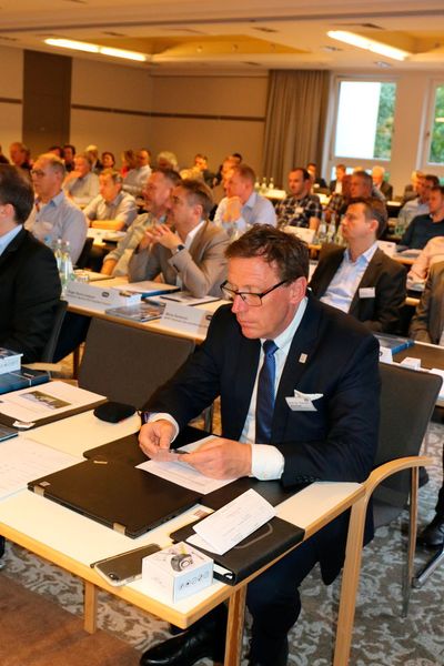 Impressions from the R. Stahl Expert Forum from Stromberg last year: Around 90 explosion safety experts met together to discuss developments in their field and share information. (R. Stahl)