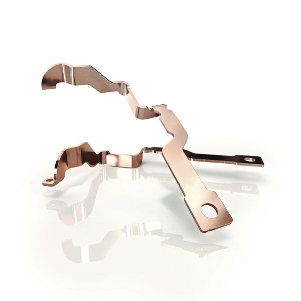 Stromschiene E-Booster für Porsche Taycan, das erste Auto mit 800 Volt Batteriespannung. Gefertigt von Kleiner. (Bild: Kleiner)