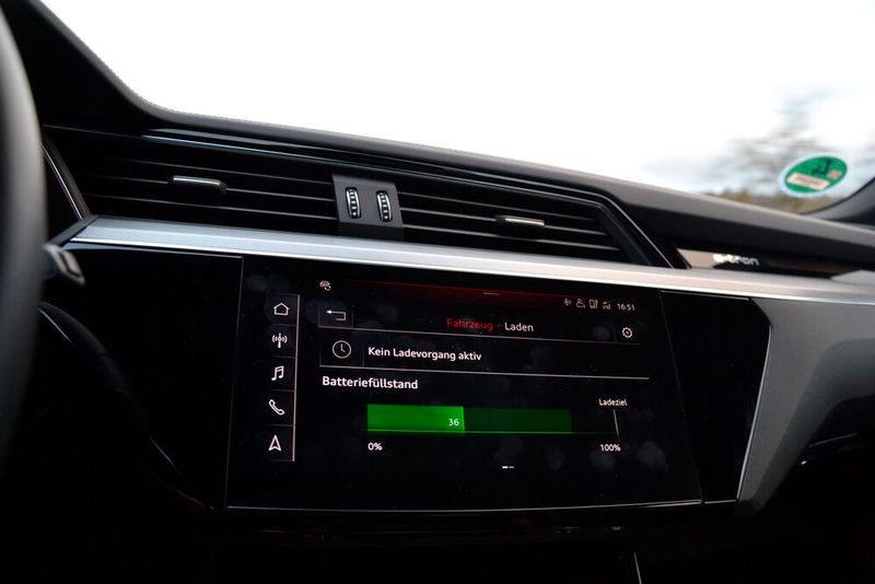 … Stromkapazität für den zweiten Schnellladeversuch an Bord hatten.  (Bild: Michel/»kfz-betrieb«)