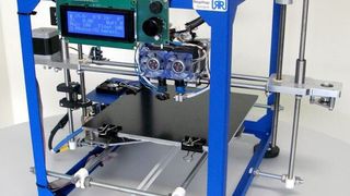Der Protos V3 Bausatz wird in zwei Versionen erhältlich sein: Protos V3 Base KIT und Protos V3 Full Kit. (Bild: German RepRap)