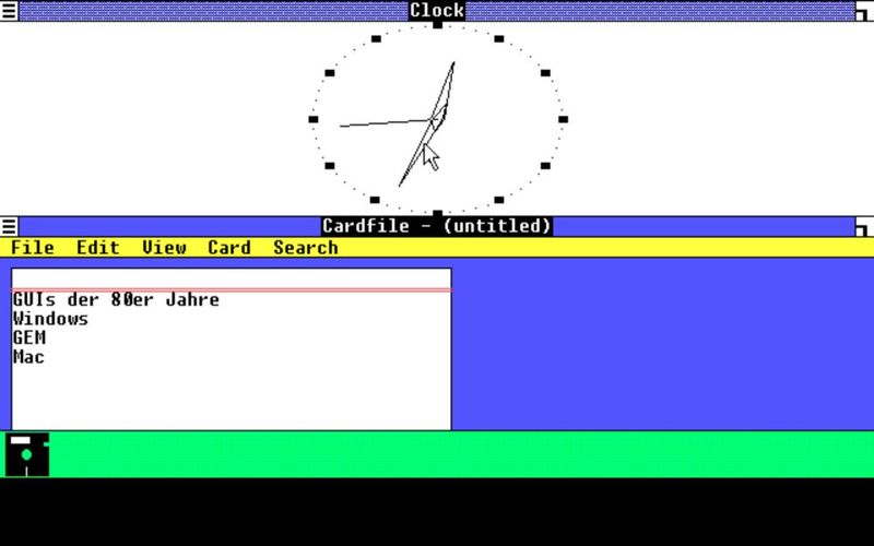 Einige Tools waren auch schon mit dabei: Hier die analoge Uhr und der digitale Karteikasten. (Bild: Vogel IT-Medien)