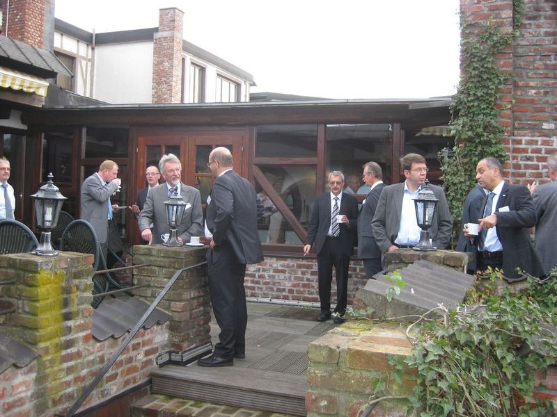 Networking auf der Dachterrasse (Bild: Drathen)