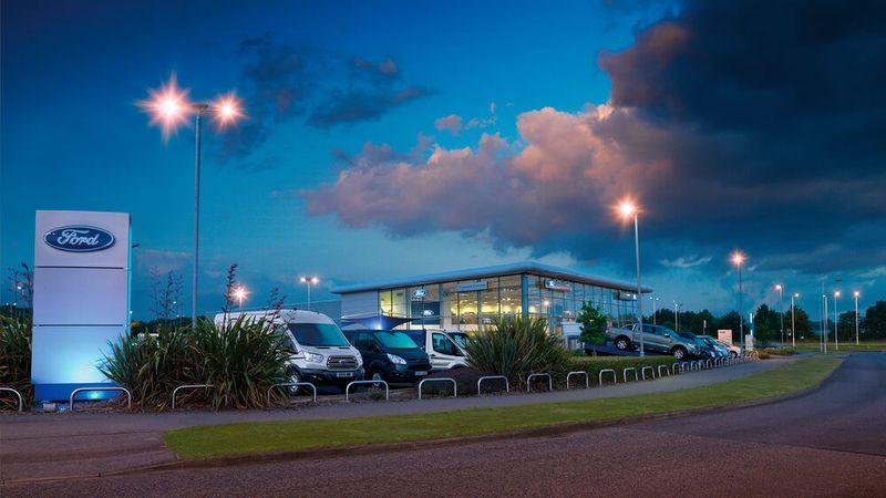 Ein Ford-Nutzfahrzeuge-Center. (Bild: ampnet/Ford)