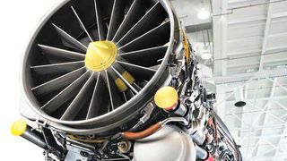 Mittelstrecken-Flugzeugbau ist am Boden! Denn Airbus und Boeing fehlt es an Triebwerken. Einmal mehr liegt das an den angespannten Lieferketten. Hier Details. (Bild: F. Turner)