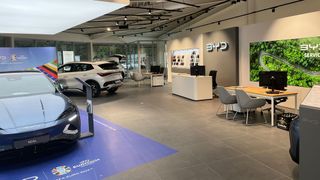 Nach Berlin hat die Sternauto-Gruppe ihren zweiten BYD-Store in Potsdam eröffnet. (Bild: Sternauto)