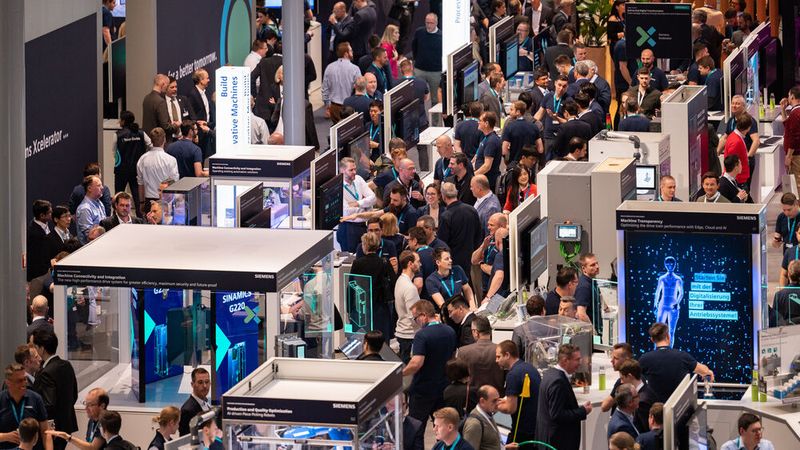 Zu sehen gab es dieses Jahr in Hannover neue Wasserstoff-Technologien, vernetzte Produktionsprozesse, Roboter, die sich per Sprache mittels KI bedienen lassen, effizientes Energiemanagement sowie den Auftakt des neuen Datenökosystems Manufacturing-X.(Bild:  Deutsche Messe)