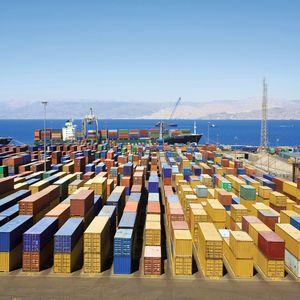 Die Überwachung von Waren mit Sensoren der STM-310-Produktfamilie eignet sich nicht nur für die Luftfracht (Bild), sondern in verschiedenen anderen Logistiksystemen, beispielsweise von Seefracht-Containern.