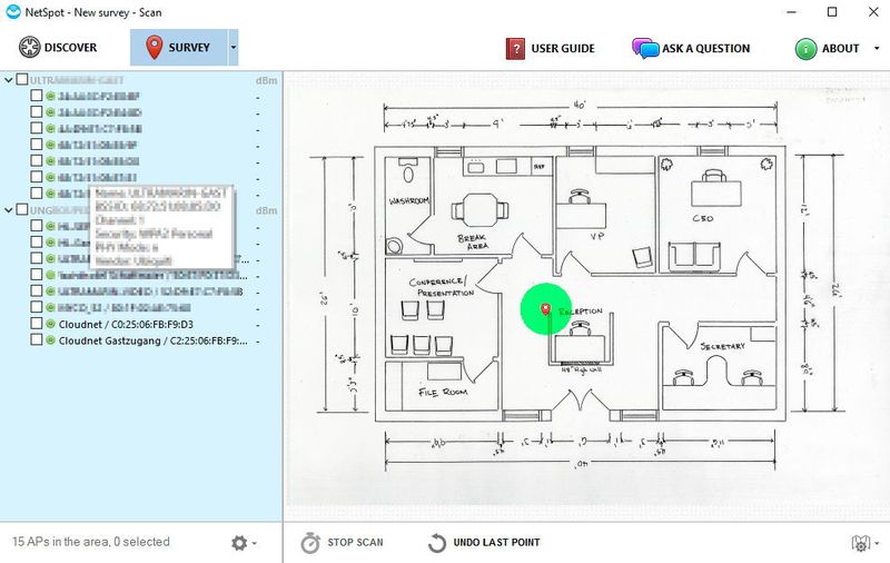 Nach einem Klick auf die Karte scannt die Anwendung nach verfügbaren WLANs und zeigt diese im Bild an. (Joos)