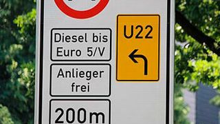 88885254 (Bild: Dieselfahrverbot Hamburg 08.jpg / Hinnerk11 / CC BY-SA 4.0)