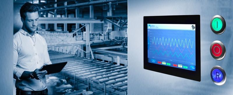 Drucktaster, Bedienterminal, Smart Device mit zahlreichen Extra-Funktionen oder in die speicherprogrammierbare Steuerung integriert: Das alles sind Möglichkeiten der sogenannten Mensch-Maschine-Interaktion. (Eaton)