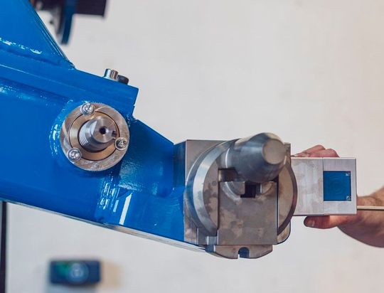 Der deutsche Maschinen- und Anlagenbau hat gemäß VDMA-Analyse im Februar weniger Bestellungen gesehen als ein Jahr zuvor. Auch im 3-Monats-Vergleich ging es demnach rückwärts ...(Bild:  R. Reitzner)