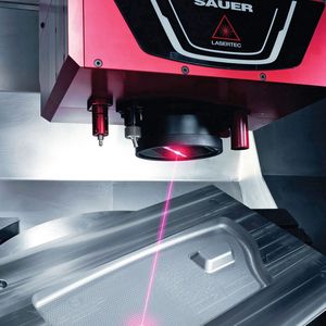 Die Lasertec 75 ermöglicht das Lasertexturieren von definierten technischen Oberflächenstrukturen.