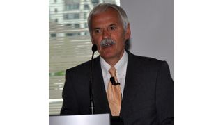 IFA-Leiter Prof. Willi Diez stellte die Studie „Zeitenwende im Automobilservice“ vor. (Archiv: Vogel Business Media)