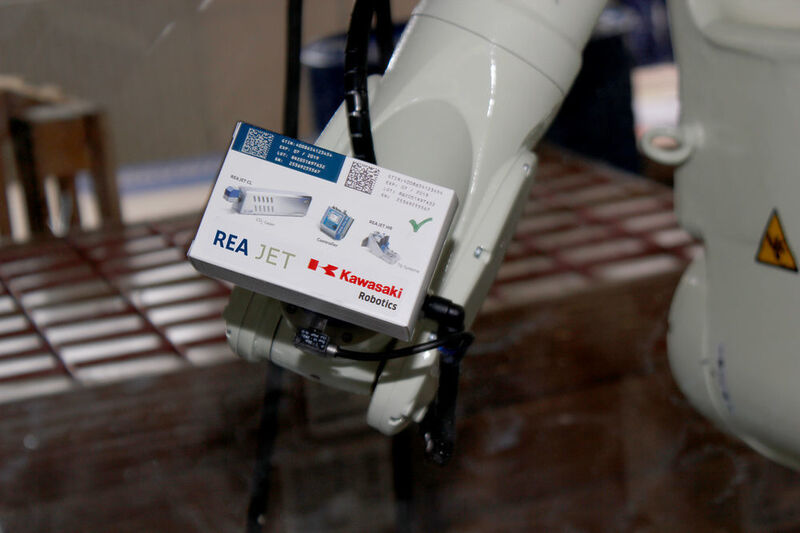 Roboter Kennzeichnungslösung von Rea Jet. (Rea Jet)