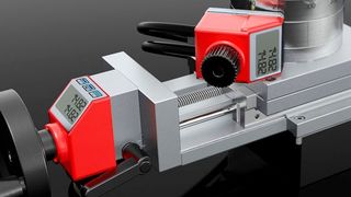 domiLINE 50 mit MDV 80 Ausgerüstet mit elektronische Positioniereinheit mit Busschnittstelle (IEF-Werner GmbH)