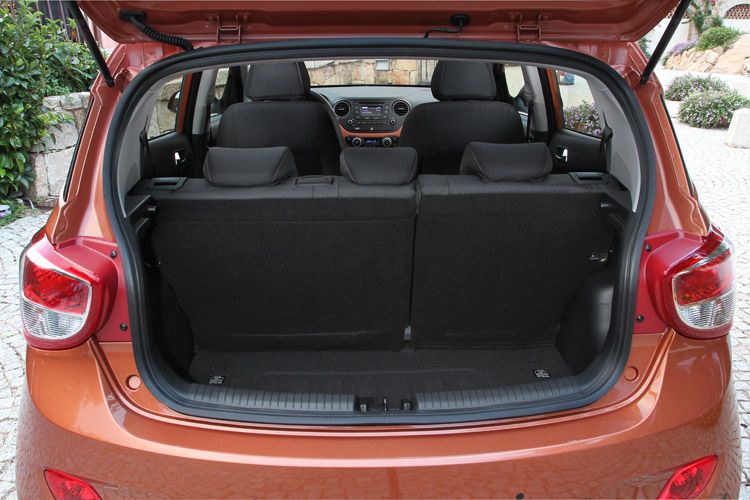 Auch der Gepäckraum wurde größer: 252 Liter sind es regulär. (Foto: Hyundai)