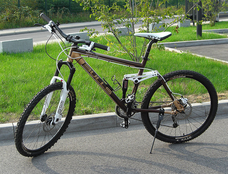 Ab dem Jahr 2000 herum waren die ab 1981 auftretenden Mountain Bikes der am häufigsten verkaufte Fahrradtypus. ( S 400 HYBRID via Wikimedia Commons)