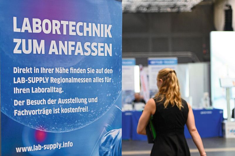 Das war's aus Innsbruck. Die nächste LAB-SUPPLY findet nach der Sommerpause in Chemnitz statt, am 10. September 2025. Es folgen dieses Jahr noch Messen in Leverkusen, Hamburg und Augsburg. Bis dahin, allen eine schöne Sommerzeit.    Mehr Infos zu den kommenden LAB-SUPPLY-Messen finden Sie auf www.lab-supply.info (Bild: Stefan Stark)