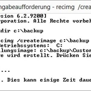 Wer ein Image seiner funktionierenden Installation erstellen will, kann auf einer externen Platte oder Partition ein solches erstellen. Dazu wird folgender Befehl in der Eingabeaufforderung verwendet: „recimg /createimage “(Bild:  Joos)