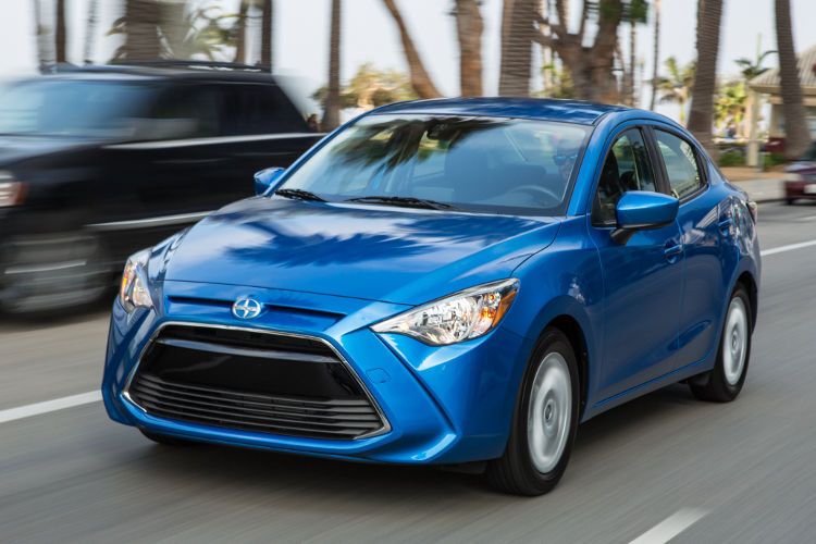 ... der Mazda 2 sollte als Scion IA Furore machen, wird aber jetzt genauso eingestampft. (Foto: Scion)