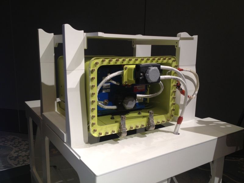 So wurde das Akku-Pack in einen Stahl-Container integriert... (Boeing)