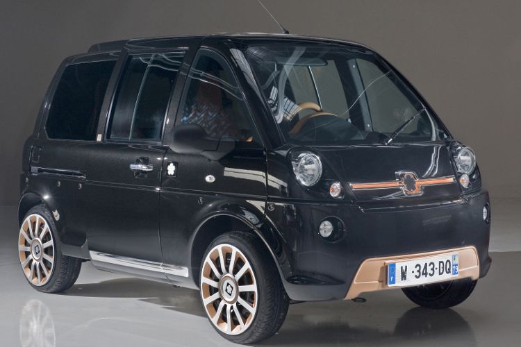 Die aus Frankreich stammende Firma Mia bietet ein intelligentes Sitzkonzept, durch das drei Insassen trotz der kompakten Außenmaße sehr bequem sitzen können. Der Preis beginnt bei 21.835 Euro. Vertrieben wird Mia in Deutschland über den Mobilitätsdienstleister „Lautlos durch Deutschland“. (Foto: Mia)