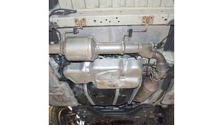 Transporter bieten grundsätzlich gute Platzbedingungen für eine SCR-Nachrüstung. Bei Wohnmobilen sind allerdings Einbauten wie Wasser- und Gastanks zu beachten. (Bild: Rosenow)