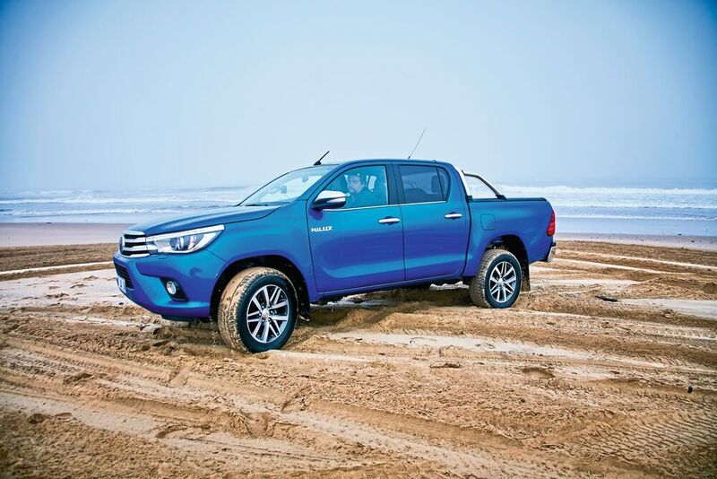 Der Toyota Hilux zählt nicht nur zu den beliebtesten Pick-ups, er schafft es auch auf Platz 16 der meistverkauften Pkws. (Toyota)