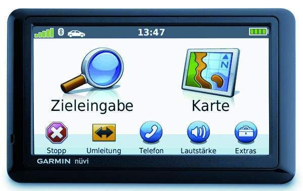Garmins Nüvi 1490Tpro lernt beim Fahren und schlägt Sprit sparende Fahrtstrecken vor. (Archiv: Vogel Business Media)