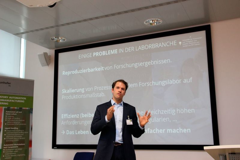 „Gerade im Bereich der Datenstruktur ist noch viel Arbeit zu leisten. Erst strukturierte Daten ermöglichen eine umfassende Auswertung“, sagt Dr. Simon Bungers, Gründer und CEO von Labfolder und Sprecher des Smartlab-Projektes. (LABORPRAXIS)