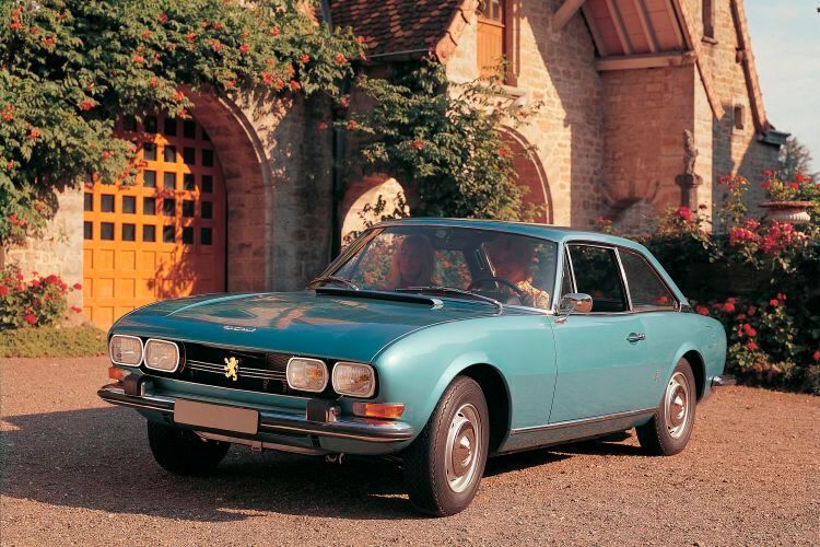 Im Dezember 2005 lief in Nigeria nach einer Bauzeit von 37 Jahren der weltweit letzte Peugeot 504 vom Band. Insgesamt wurden 3.711.556 Exemplare gebaut. (Peugeot)