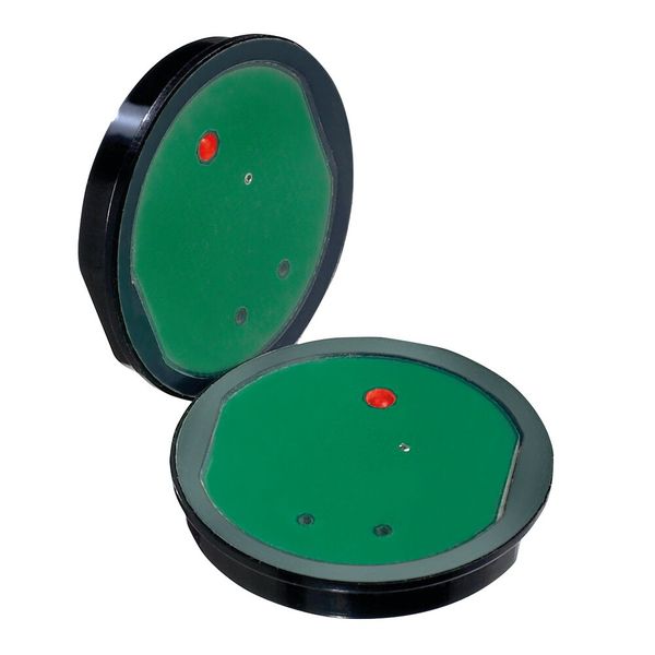 Auch mit medizinischen Handschuhen problemlos bedienbar: Die Serie CG verwandelt nichtleitende Frontplatten in aktive Interfaces. (Bild: Apem)