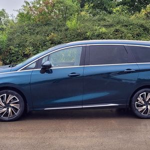 Viel Platz und sieben Sitzplätze bietet der DFM Forthing 4 U Tour.(Bild:  Indimo)