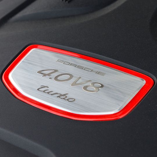 Porsche-Kunden können den CO2-Ausstoß ihrer Fahrzeuge mit einer Klimaspende ausgleichen.(Bild:  Porsche)