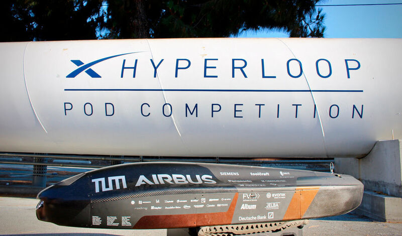 Damit konnten sie fast 50 % schneller sein als letztes Jahr, wo sie mit 324 km/h den ersten Platz belegten. (WARR Hyperloop)