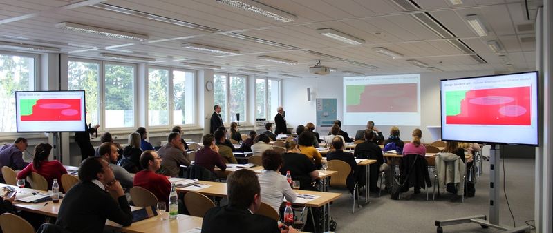 In diversen Vorträgen und Workshops konnten sich die Teilnehmer des HPLC-Praxistages über Trends und Entwicklungen zur Flüssigchromatographie informieren. (Bild: LABORPRAXIS)