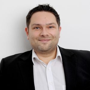 Der Autor: Marc Bless ist Coach, Berater und Trainer für Agile Software-Entwicklung.