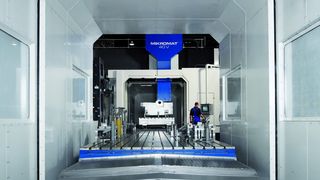 Die V-Portalmaschinen-Reihe eignet sich zum Bearbeiten sehr großer Teile mit hoher Genauigkeit. (Bild: Mikromat)