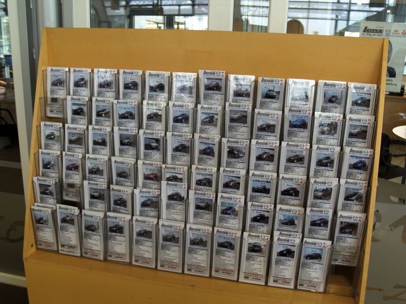 Die Kunden, die über das Internet den Weg ins Autohaus gefunden haben, können sich dort über die Gebrauchtwagenangebote informieren. (Archiv: Vogel Business Media)