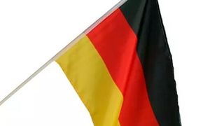 Wenn es um die Exporte geht, dann sinkt Deutschlands Fahne derzeit ... (Bild: Flaggomat)