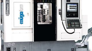 Das Messe-Highlight ist die iUltimate-2S, auf der nahezu alle Werkstücke ab Stange bis  Ø 42mm  an Vorder- und Rückseite komplett bearbeitet werden können. (Müga Werkzeugmaschinen)