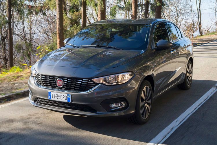 Der Fiat Tipo tritt in der VW-Jetta-Liga an. (Foto: Fiat)