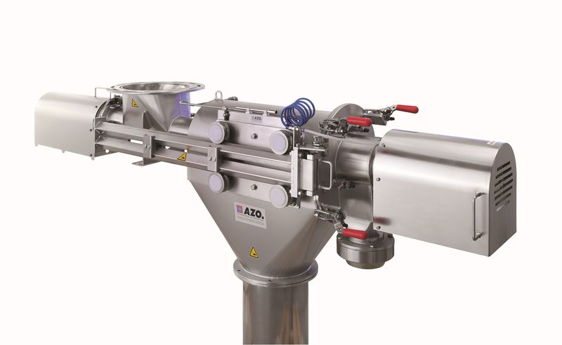 Azo Wirbelstrom-Siebmaschine heute  Mit der Wirbelstrom-Siebmaschine DA 650 N gelang AZO eine absolute Innovation in der Wirbelstrom-Siebtechnik durch die Einführung einer Wirbelstrom-Siebmaschine mit zwei Antrieben. Dadurch entfällt ein zusätzliches Dosierorgan und außerdem ist die Maschine leicht reinig- und inspizierbar. Dieser Typ ist unter der Patent-Nr. EP0917911 / US6193072 weltweit patentiert und dadurch vor der Nachahmung geschützt. Aufgrund der HACCP-Vorschriften und des IFS-Standards freut sich dieser Maschinentyp zum Kontroll- und Schutzsieben besonderer Beliebtheit. (Quelle: Azo)